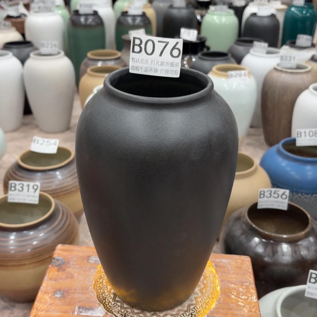 陶摆件瑕疵076 景德镇陶瓷花瓶高27口9.5