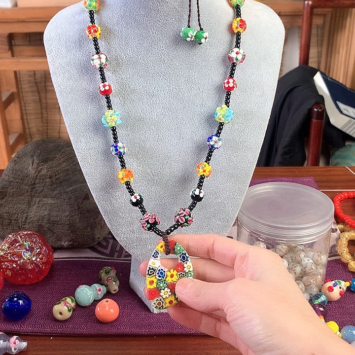 琉璃颈饰366688879889989900