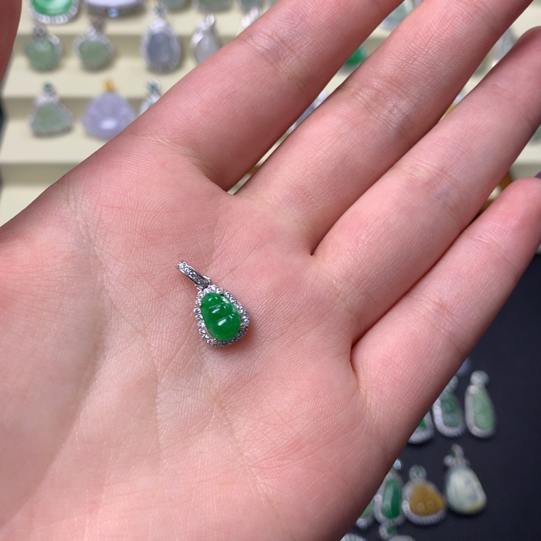 爱***芙翡翠银S925镶嵌挂件