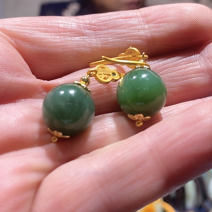 和田玉耳饰未镶嵌