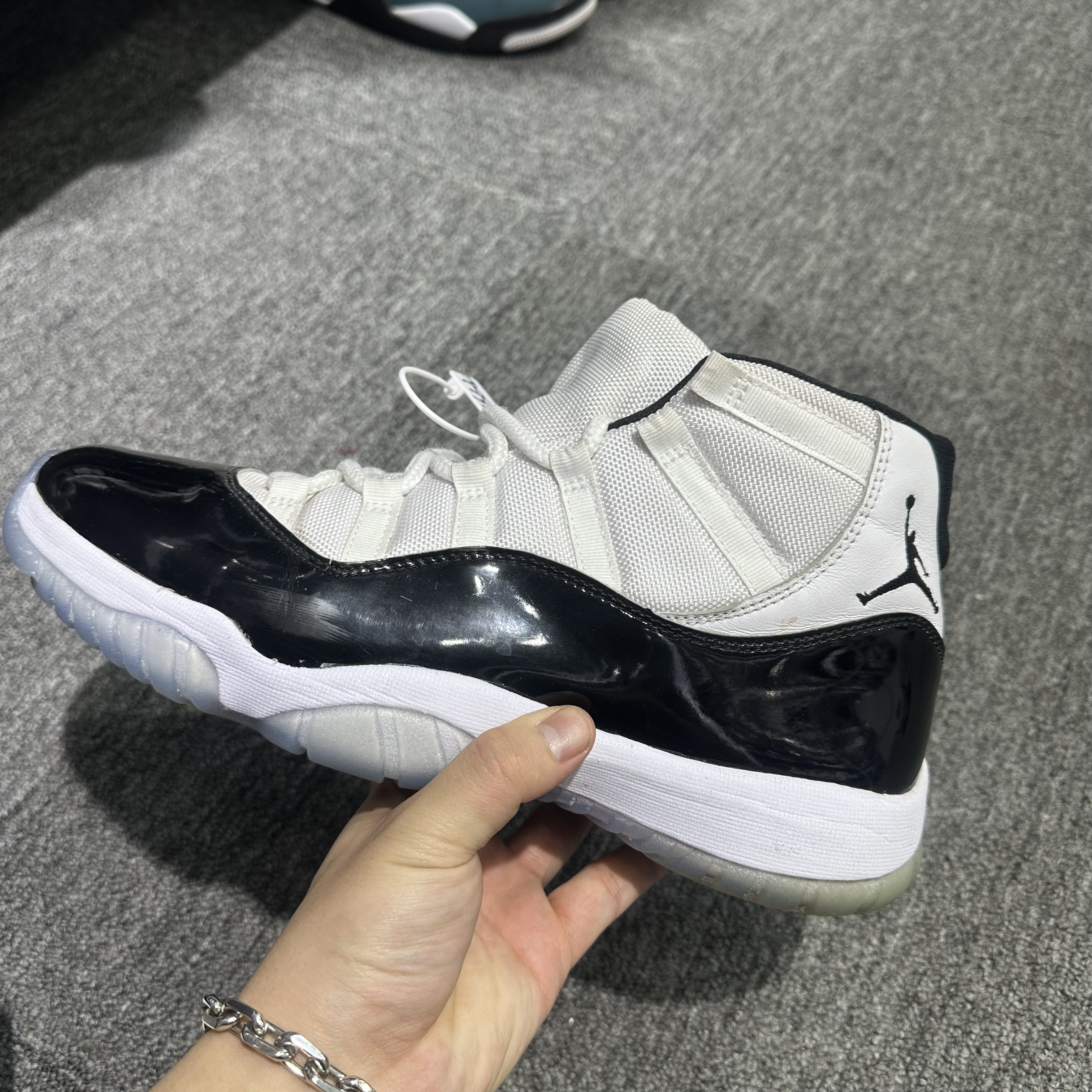 95新 AIR JORDAN 44码 原盒 aj11康扣配色 球鞋
