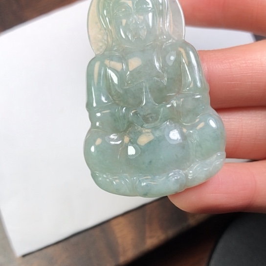 翡翠未镶嵌颈饰缅甸A货，每天下午1点半开播