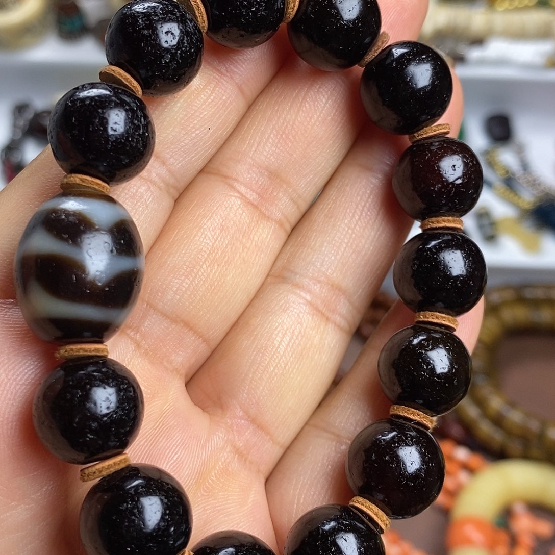 贝壳手串/手链……………………………………………………