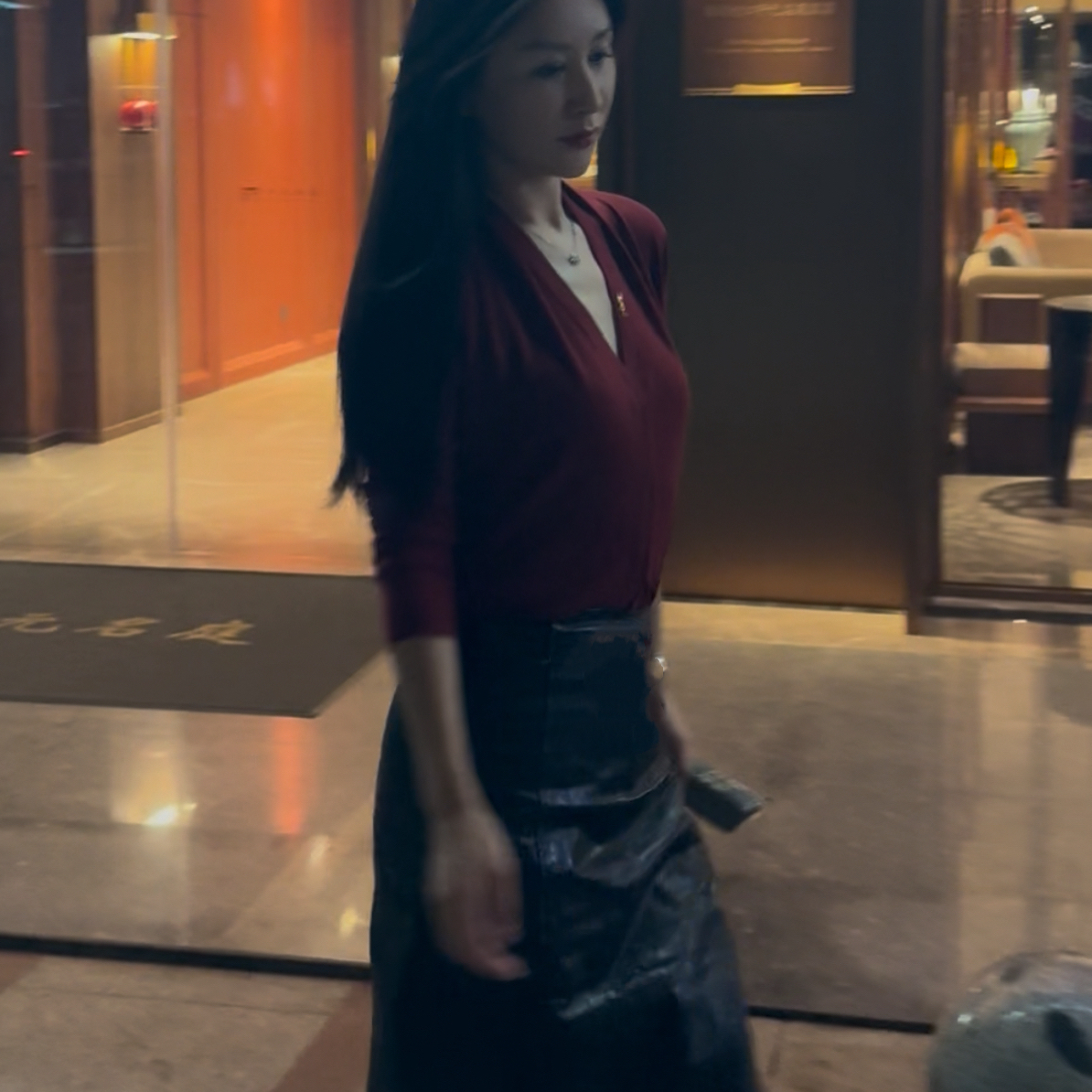 风华绝代油蜡皮鱼尾半裙