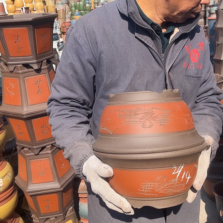 紫砂紫砂花盆和一