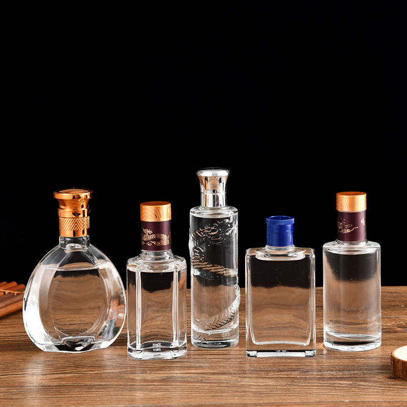 基础白酒瓶ML小酒瓶二两ML125品鉴晶白料玻璃100