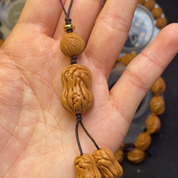 吊坠桃核秦岭龙纹桃枭挂件