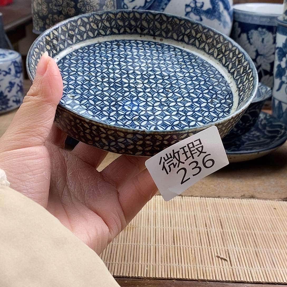 手工手绘青花陶瓷