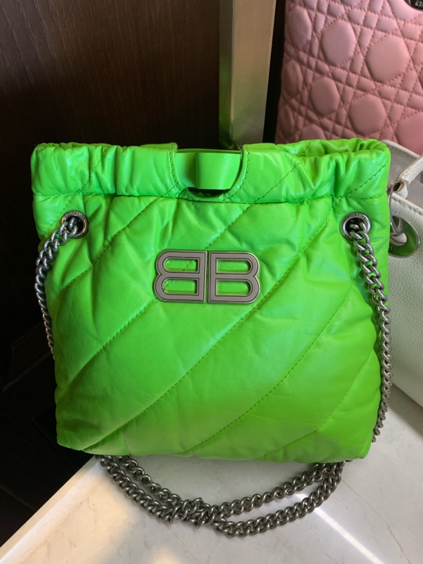 95新 Balenciaga/巴黎世家 绿色水桶褶皱斜挎包Ss 