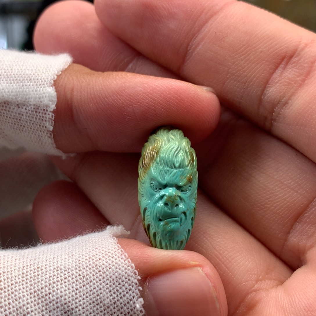 绿松石未镶嵌挂件