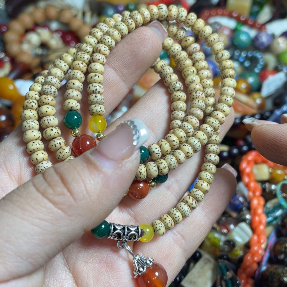 杯陶瓷艺术家的作品在