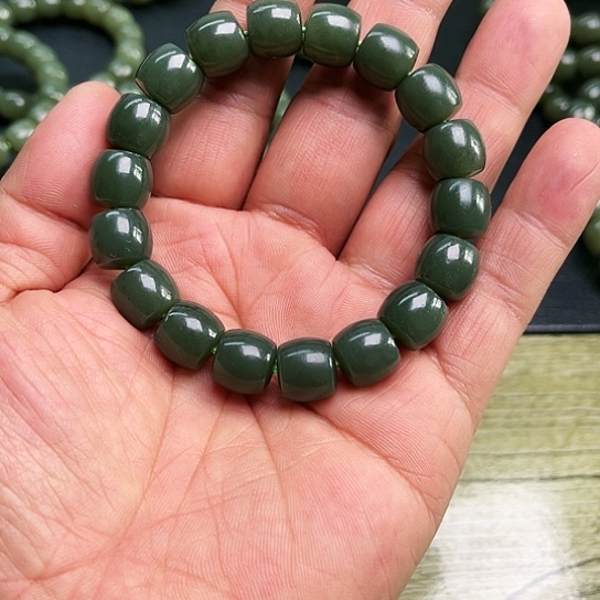 和田玉手串未镶嵌