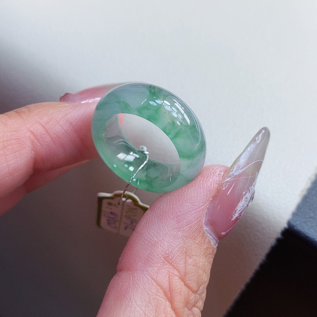 翡翠戒指未镶嵌11-12号