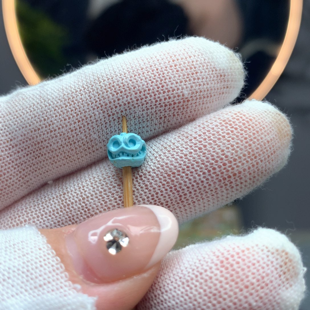 绿松石未镶嵌挂件