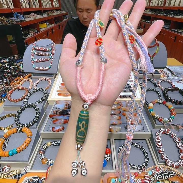 未镶嵌玛瑙/玉髓珠宝奇石