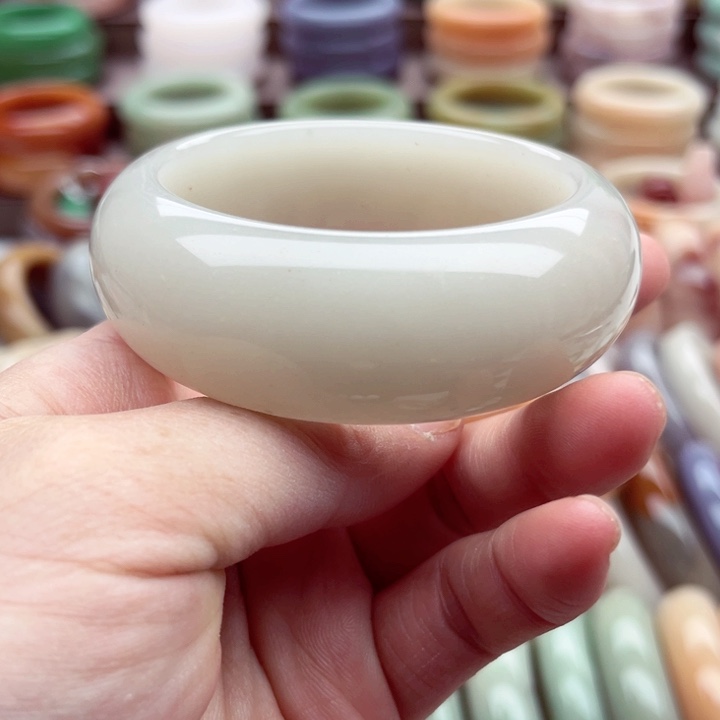 石英质玉合金手镯