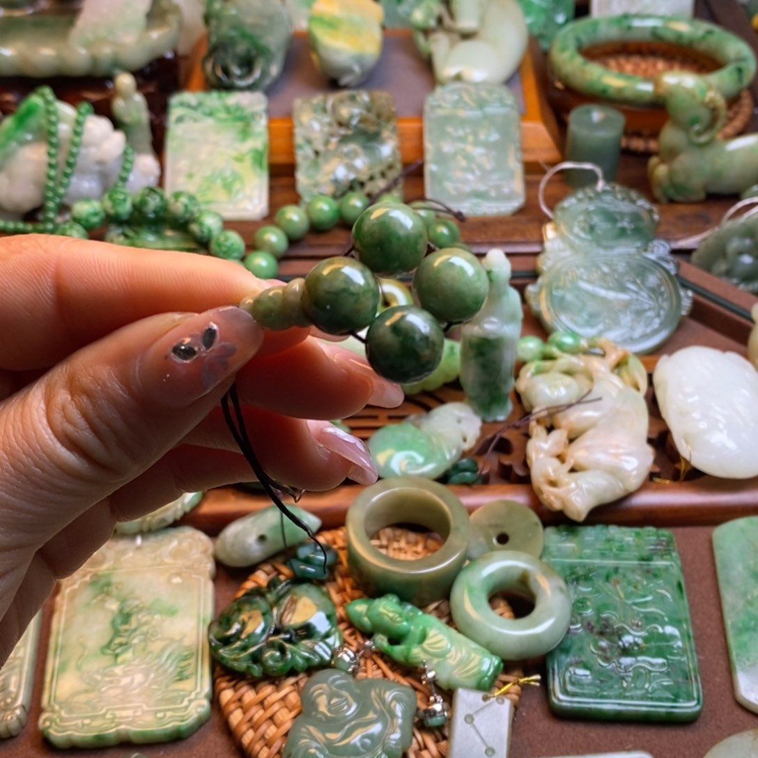 翡翠挂件未镶嵌1111111111111