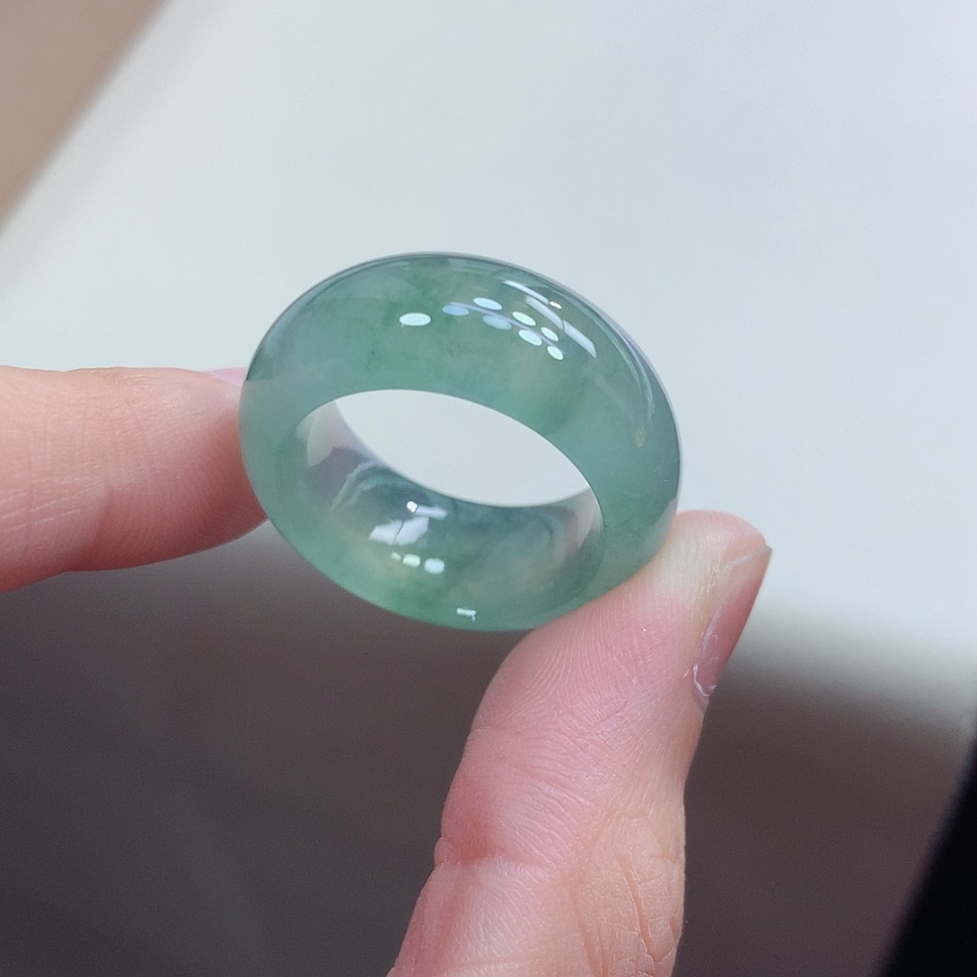 翡翠未镶嵌戒圈19-20号