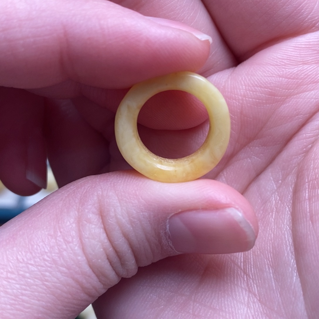 看***你蜜蜡未镶嵌珠宝奇石