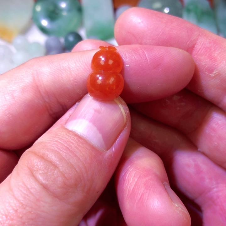 翡翠未镶嵌颈饰天然a货翡翠