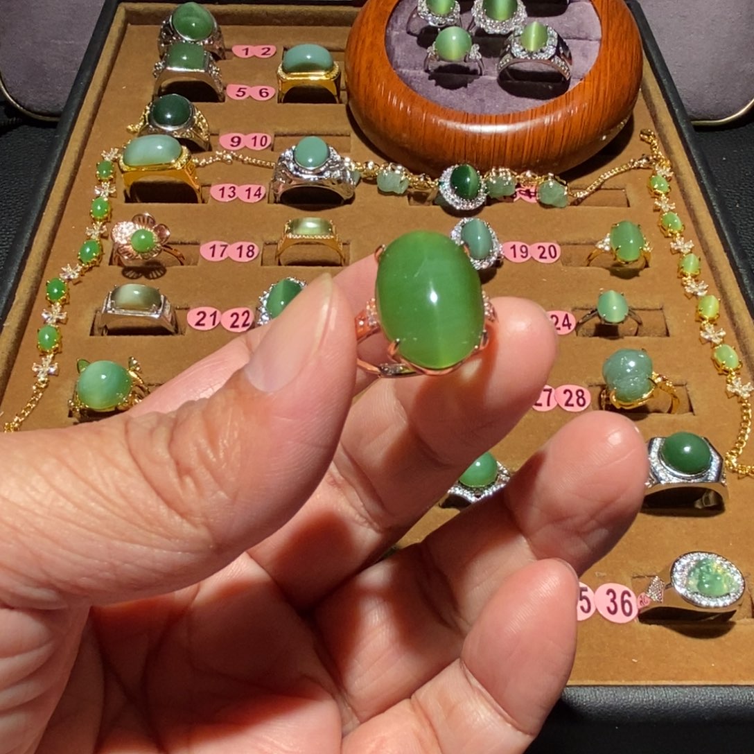 和田玉未镶嵌戒指