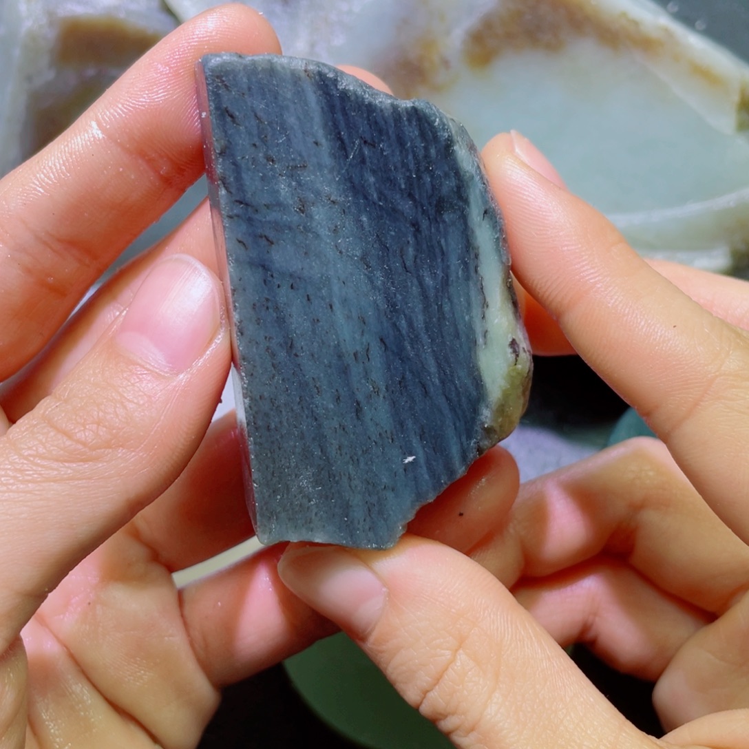 和田玉未镶嵌珠宝半成品