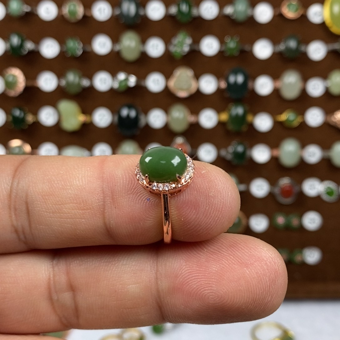 和田玉（碧玉）戒指未镶嵌