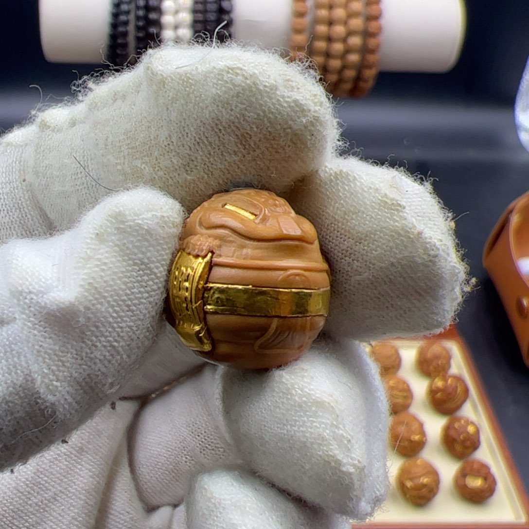 猴头核桃吊坠金蟾