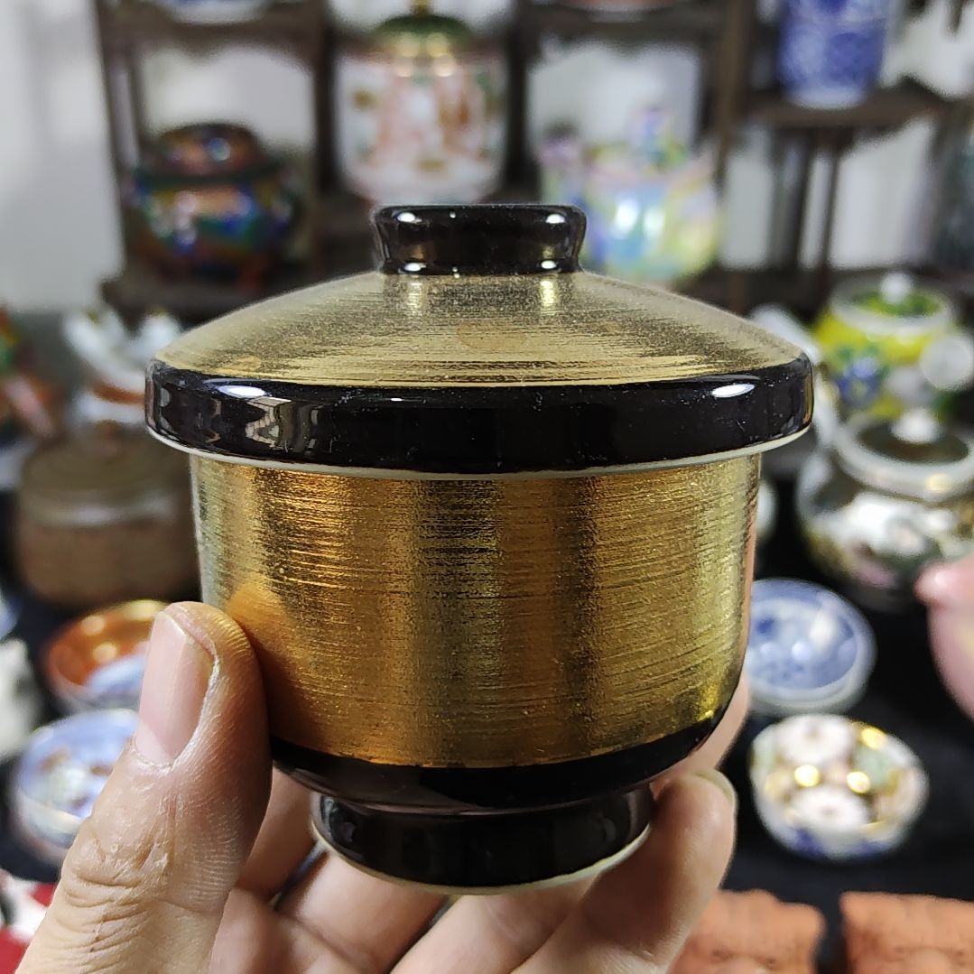 杯30包邮，偏远地区不包邮，中古品不保全新。