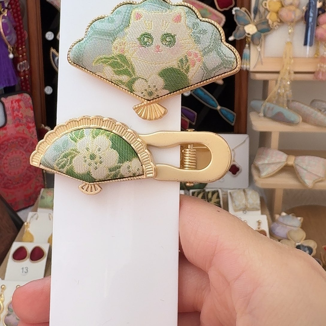 花岗石纯铜锡合金纯铜吧，纯手工制作宋锦发夹