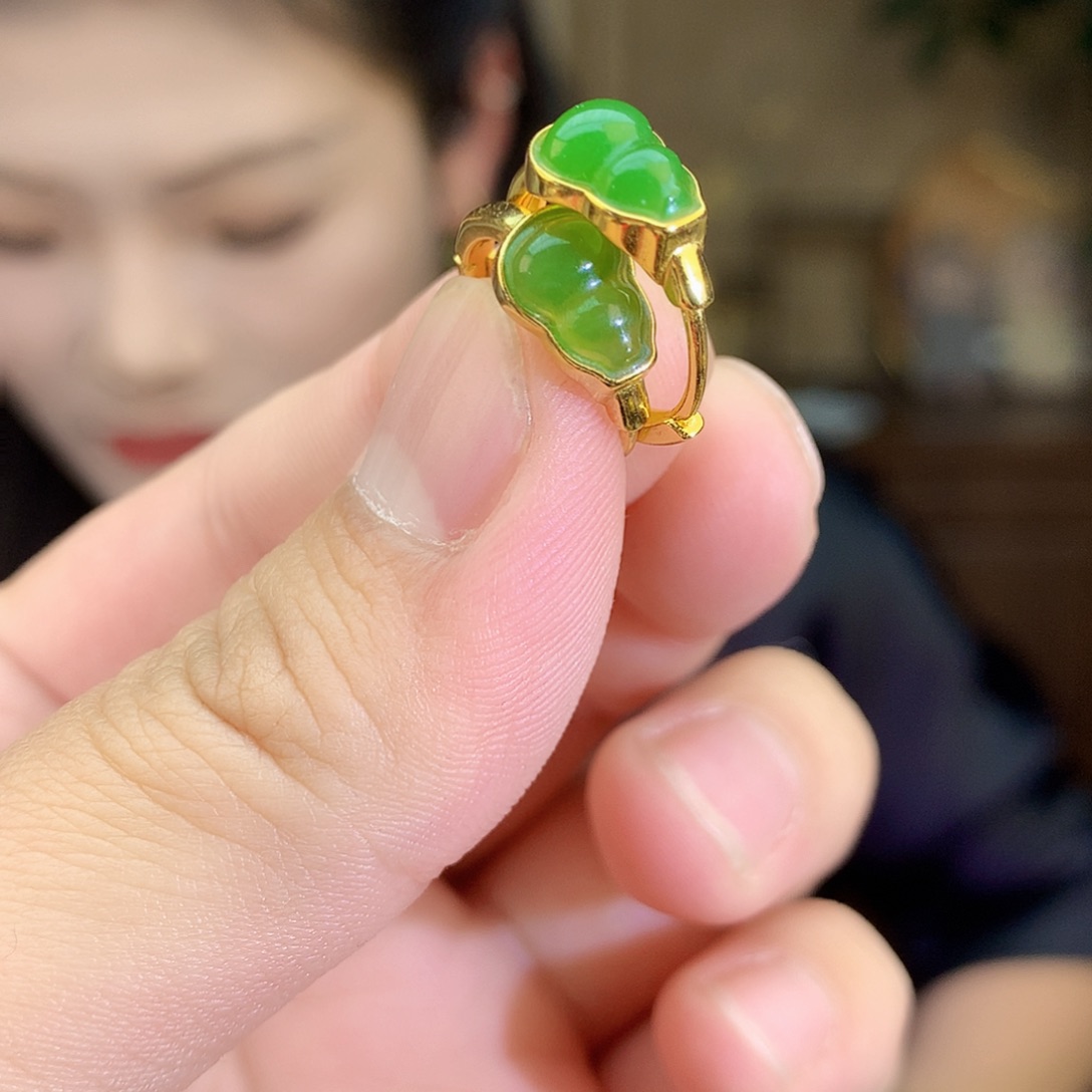 吊坠(不含链)银S925镶嵌和田玉（碧玉）耳饰