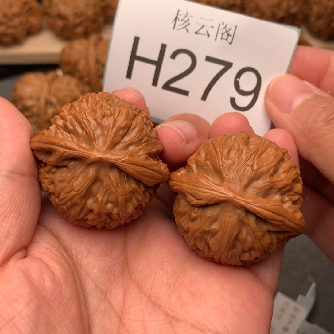 文玩核桃把件39+宫灯