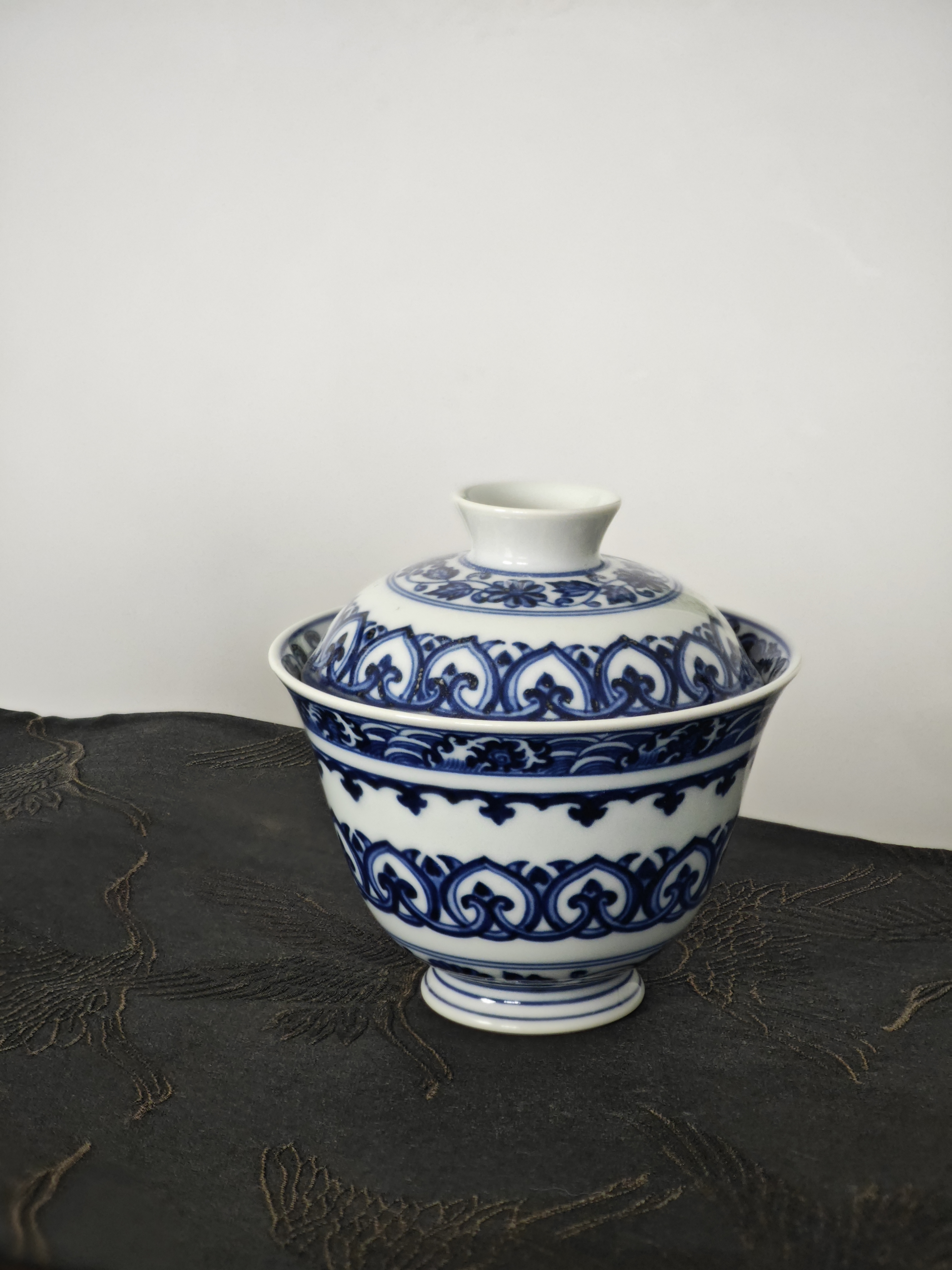  寒丰柴窑全手工古法制瓷高温海水宝象盖碗釉下青花仿明青花盖碗