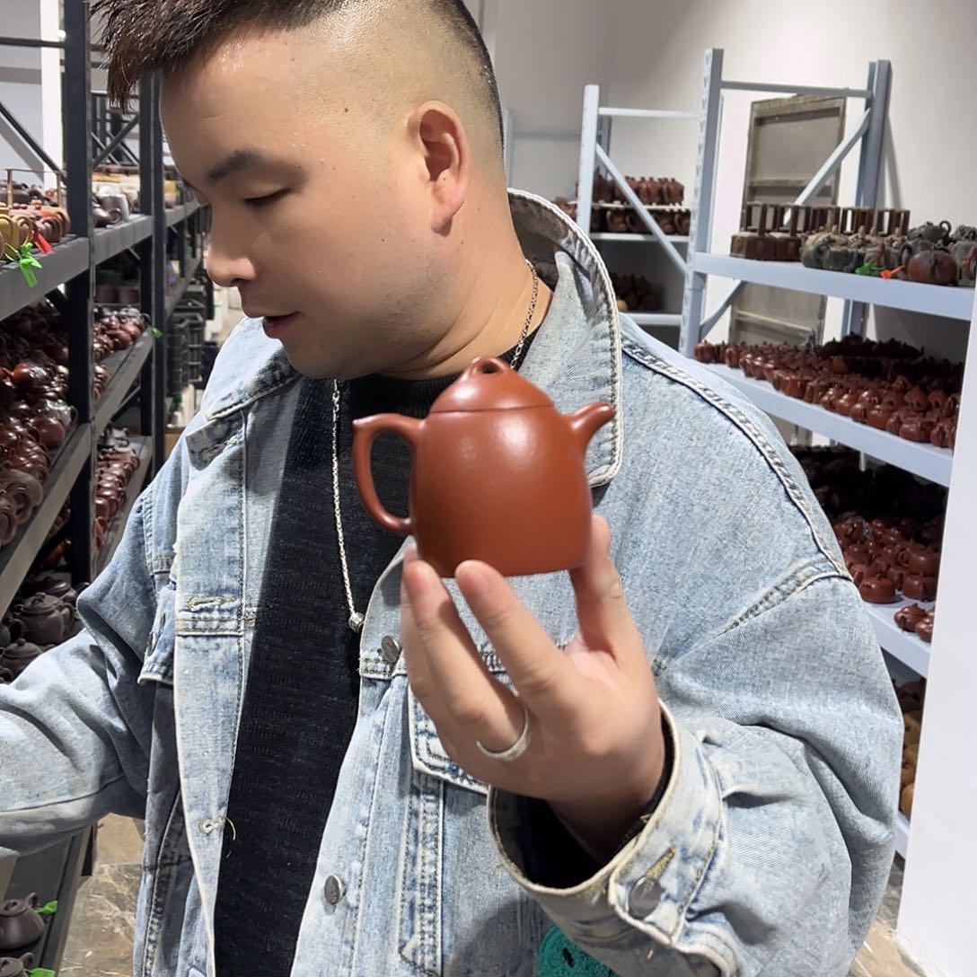 茶壶紫砂loenmaenenneo