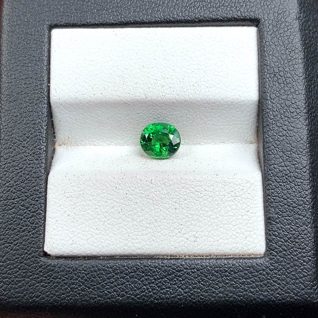 裸石未镶嵌石榴石（沙弗莱）1.25ct