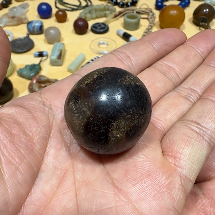 绿松石颈饰未镶嵌