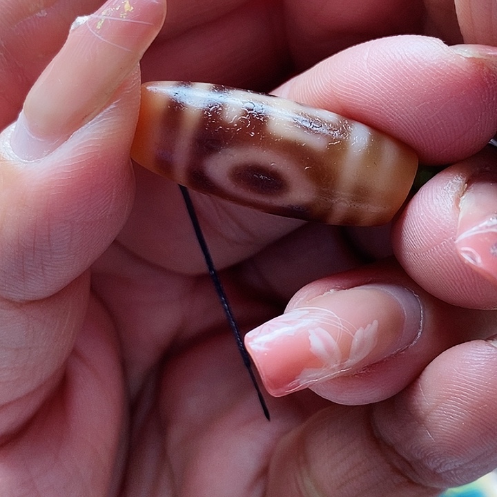 玛瑙/玉髓颈饰合金