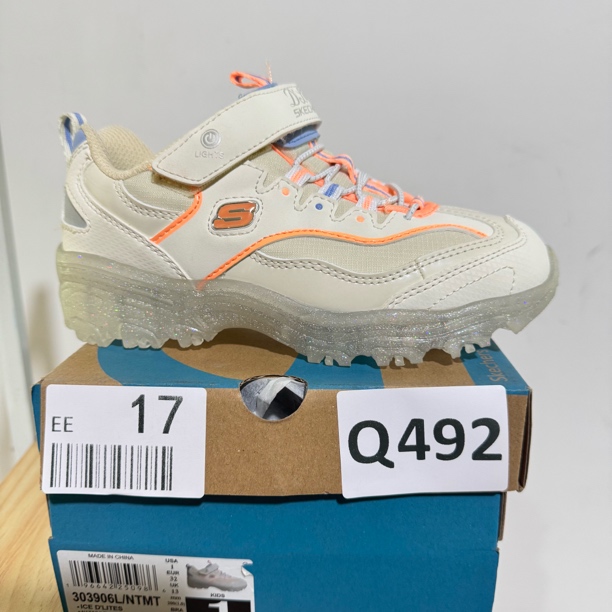 SKECHERS/斯凯奇Q492 女童运动鞋 32码