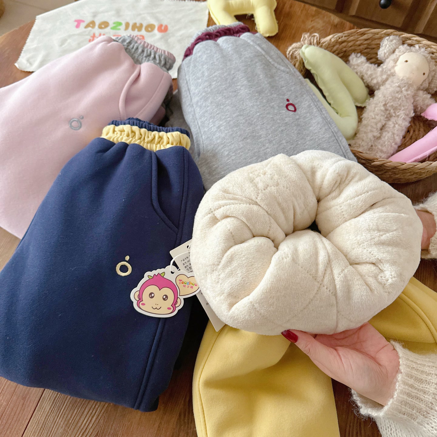 750克巨厚过冬款考拉绒羊毛蚕丝休闲裤儿童卫裤HD25913