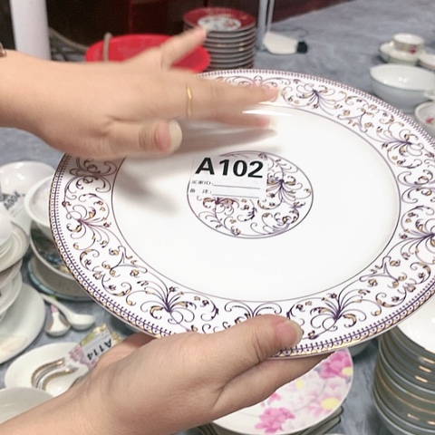 瓷102盘子1个………………