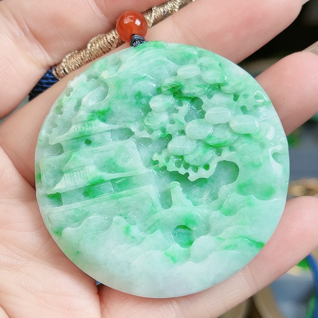 翡翠颈饰未镶嵌吊坠