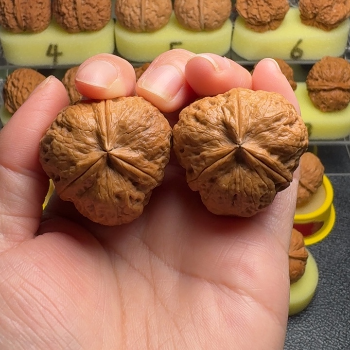 文玩核桃把件25号车