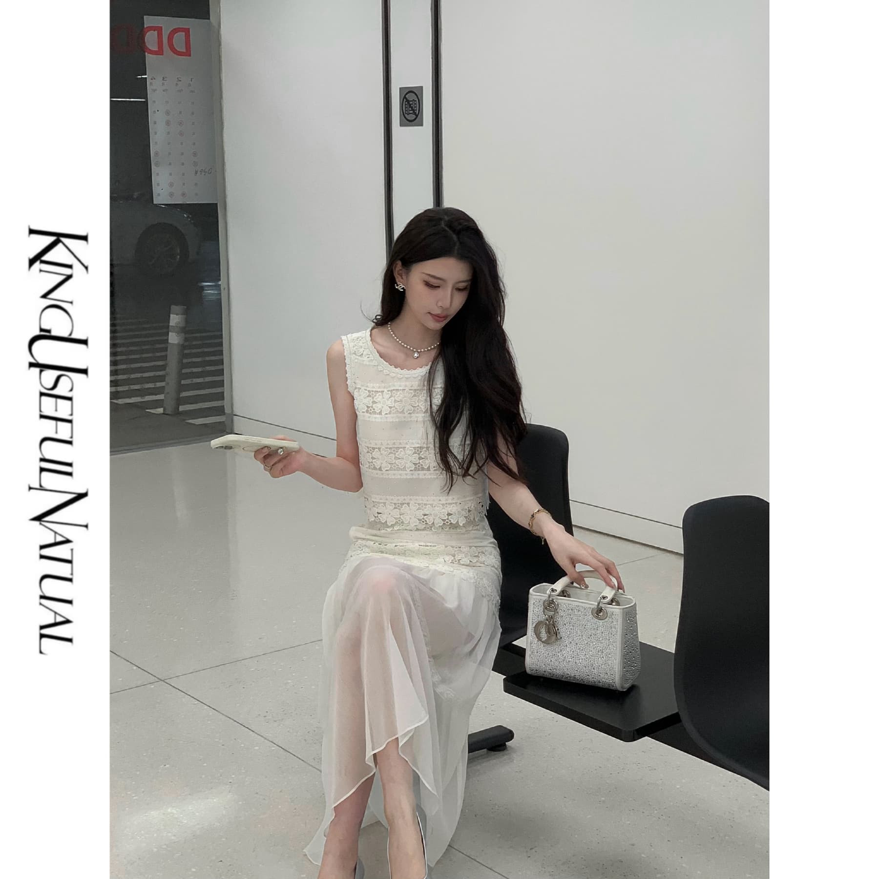 KUN【杜比尼花园】柔美太阳花 定位花型镂空刺绣烫钻春夏时髦套装