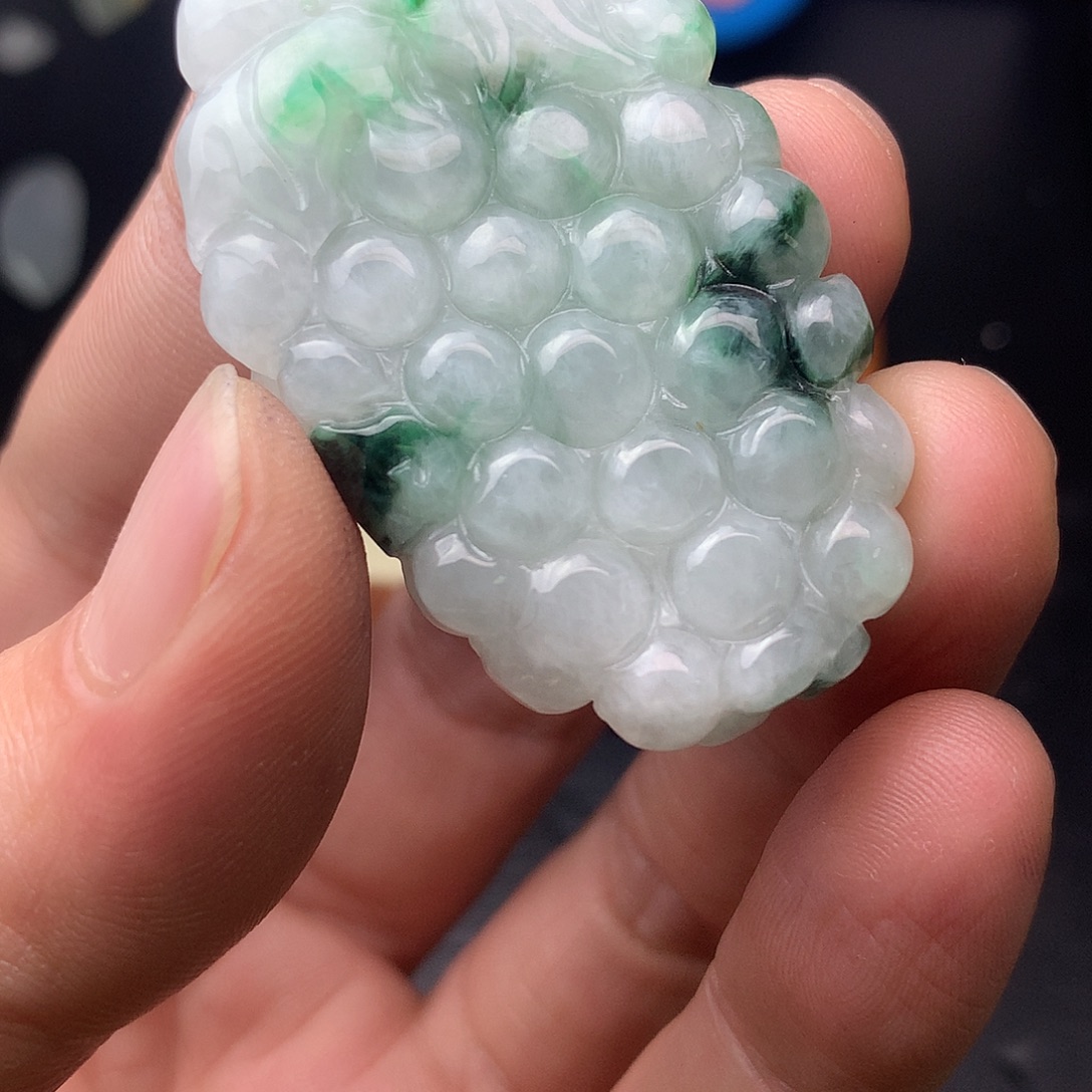 翡翠未镶嵌颈饰翡翠首饰和翡翠珠宝