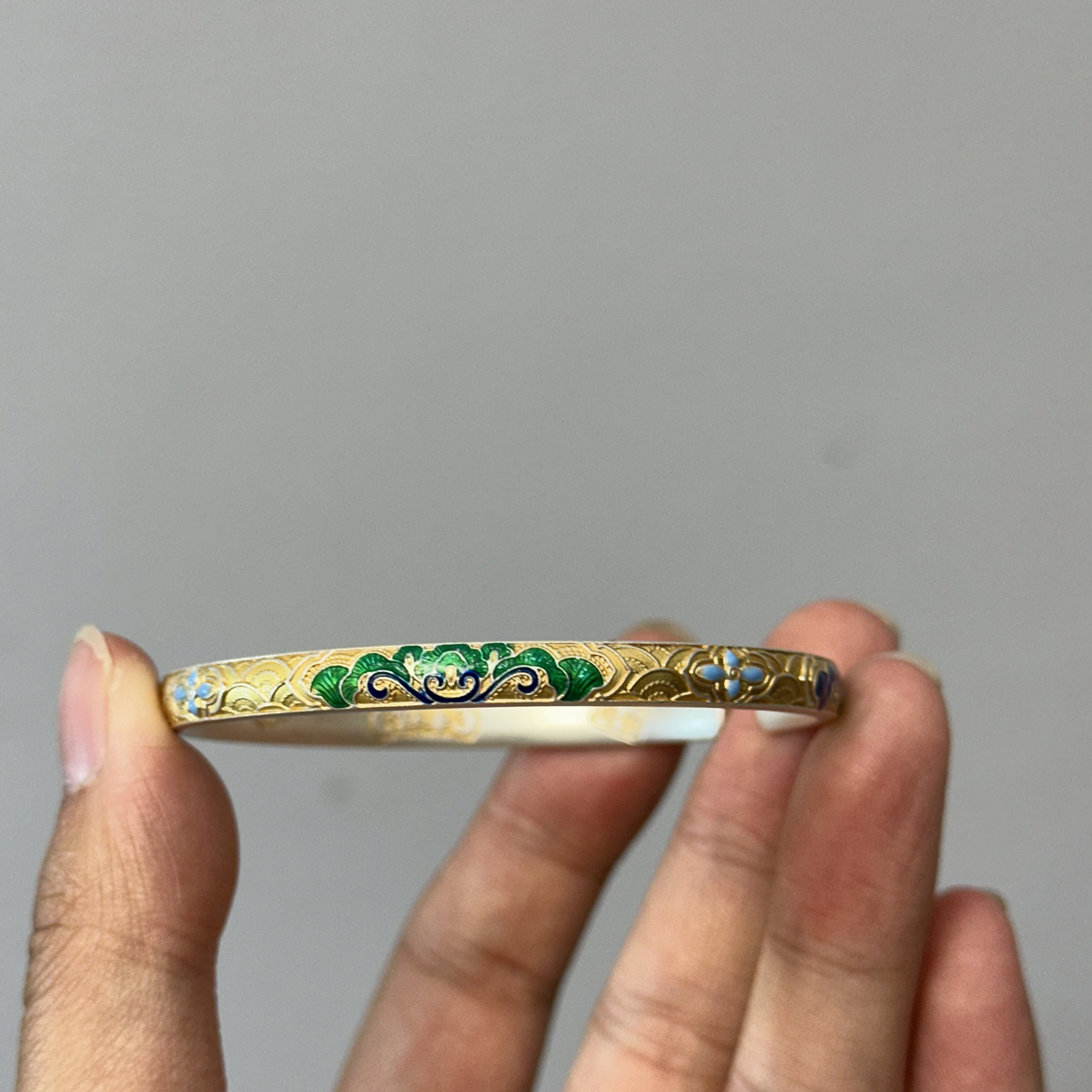 足银鎏金工艺 景泰蓝浮雕手镯