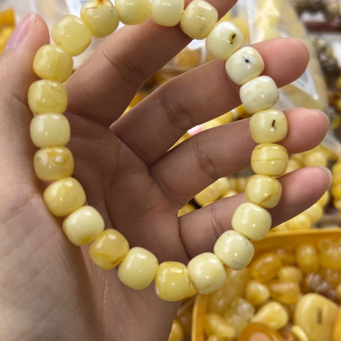 琥珀珠宝奇石未镶嵌