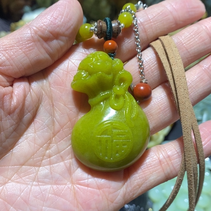 岫玉岫玉吊坠未镶嵌