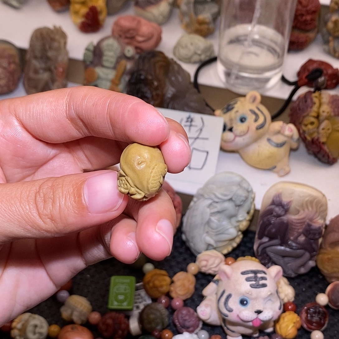 石英质玉（阿拉善玉）未镶嵌手链