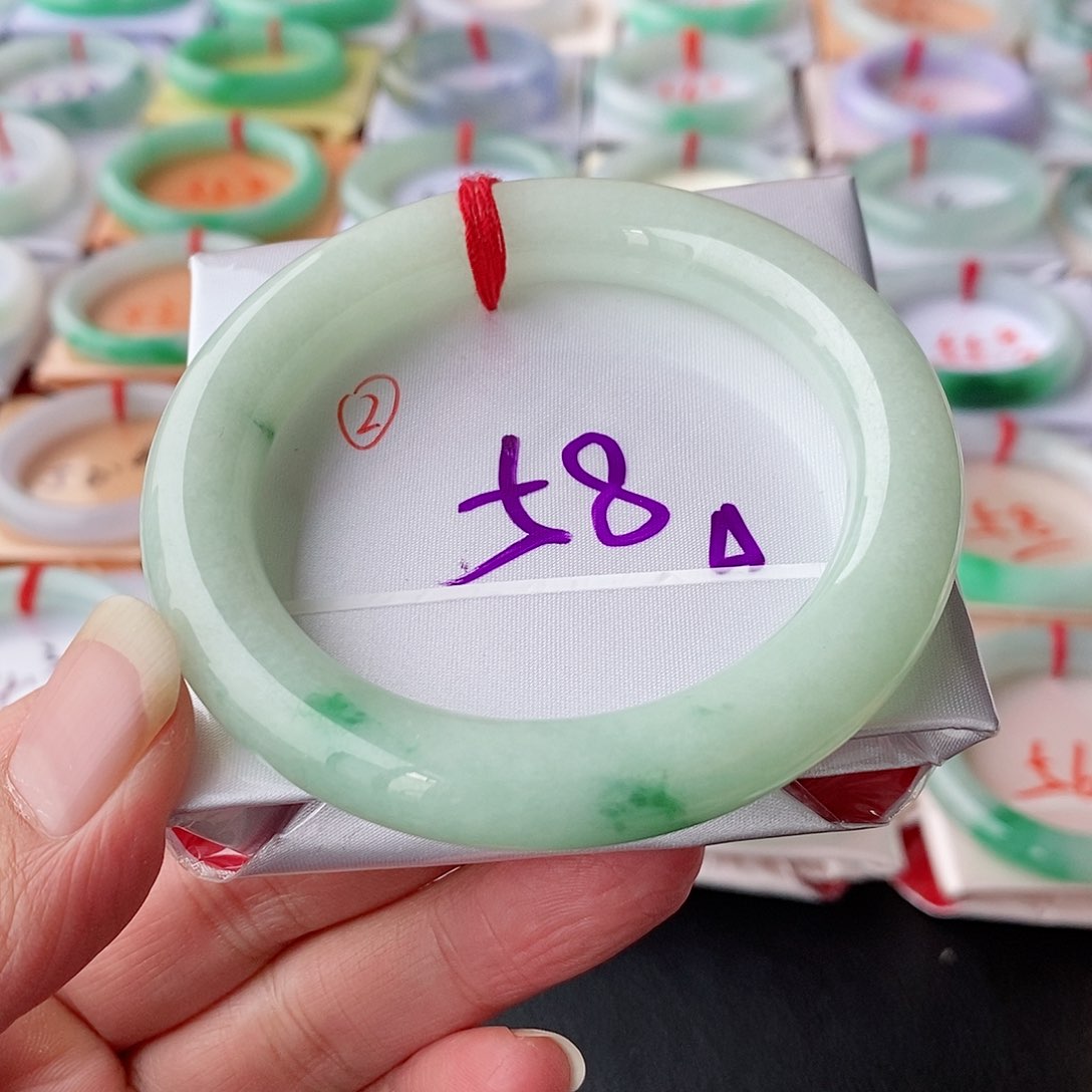 翡翠手镯未镶嵌2号链接