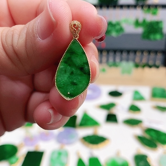 翡翠耳饰18K金镶嵌挂件